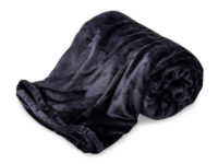 Hebká deka v tmavě modré barvě
