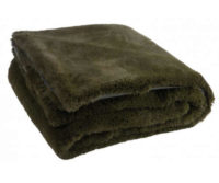 Hřejivá chlupatá deka v hnědo-zeleném provedení