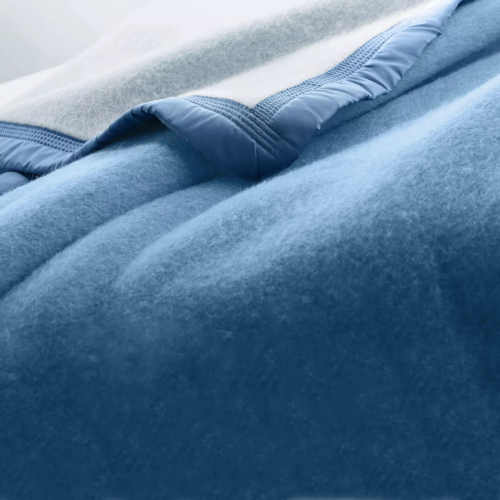 jednobarevná vlněná deka Blancheporte
