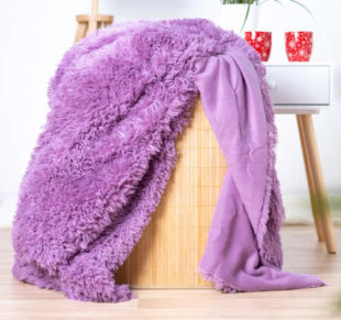 Velká fialová deka 200x230 cm s dlouhým vlasem